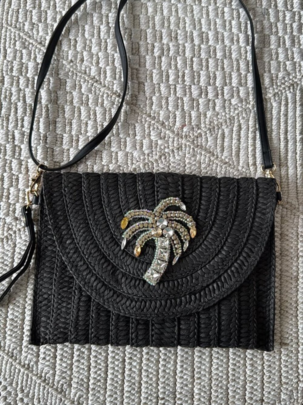 Fun nad chic black with palm
